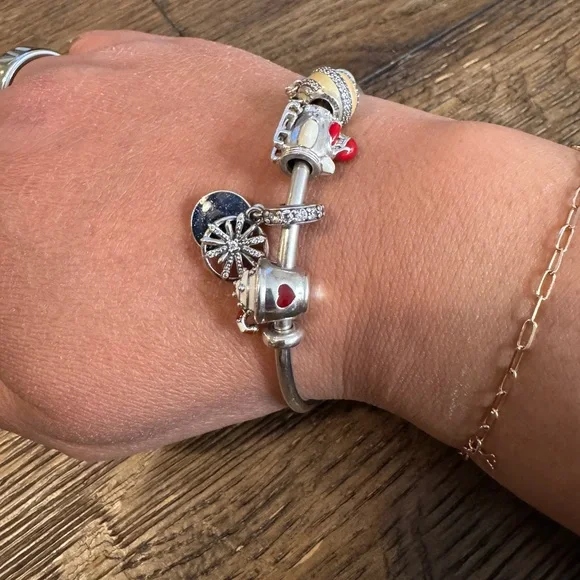 Pandora - Holiday Charm Bracelet - Picture 3 of 4